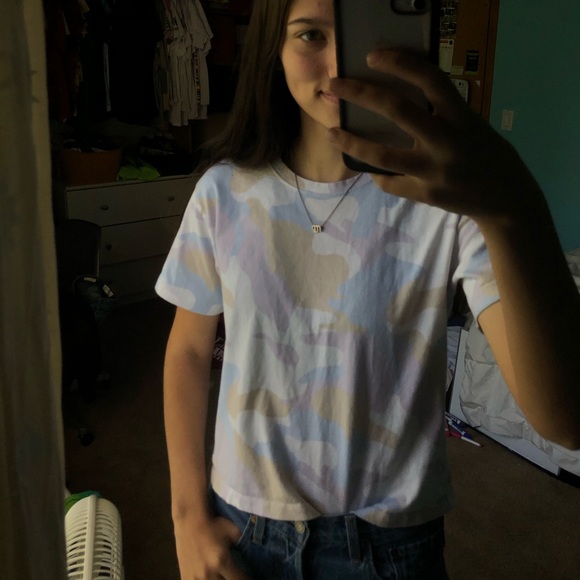 Neutral Camo T-Shirt:) - Picture 3 of 4